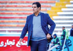 مهاجری: به بازیکنانم گفته بودم عباس‌زاده را گم نکنند/ بعد از بازی گل‌گهر ناامید شده بودم