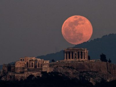 آخرین ابرماه عمرتان را از دست ندهید! / امشب ابر ماه توت فرنگی را مشاهده کنید