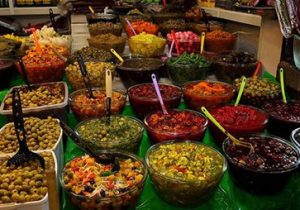 نقش تغذیه در ناباروری / در مصرف سردی‌ها و ترشیجات دقت کنید/چرا مصرف ترشیجات در شب ممنوع است؟/سکته در کمین این افراد نشسته است!