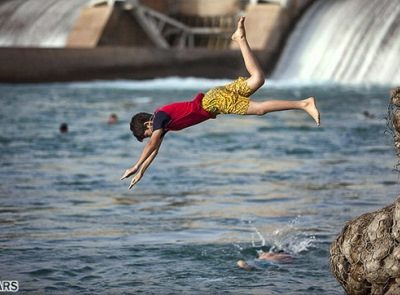 این علائم خطرناک را هنگام شنا جدی بگیرید