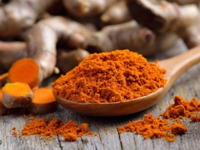 زردچوبه برای درمان سوءهاضمه موثر است