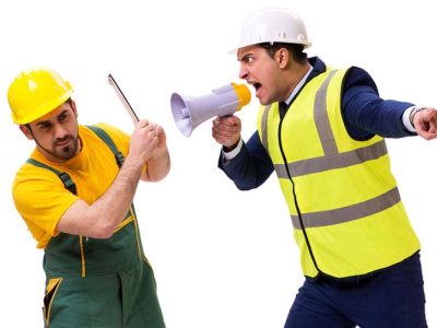 ضرب و شتم کارگر پیمانکاری بهره‌برداری از شبکه‌های آبیاری کارون توسط مدیر امور اداری