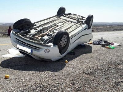 پرت شدن زن جوان و کودک یک‌ساله‌اش از خودرو / مرگ راننده اتوبوس در تصادف با تریلی