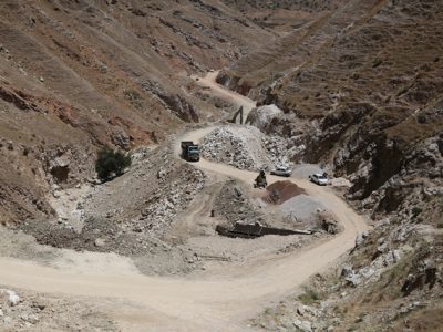 جدیت شرکت نفت و گاز مسجدسلیمان در اجرای جاده پاگچ امام رضا(ع) تا روستای تنگ تلفن لَهبَری