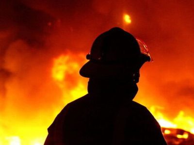 🔴 مشارکت آتش‌نشانان نفت و گاز مسجدسلیمان در مهار آتش‌سوزی پالایش شوشتر