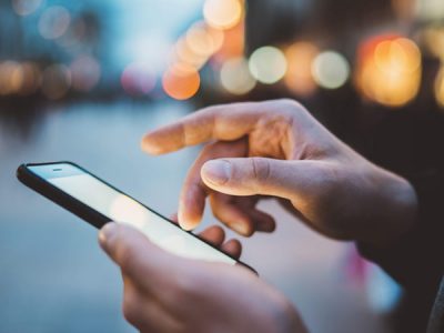 ۵ علامت هشدار دهنده که خطر جاسوسی از تلفن شما را آشکار می‌کند + بهترین راهکار