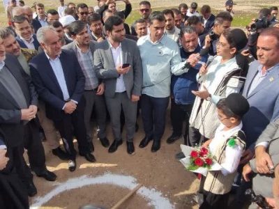 آغاز ساخت نیروگاه خورشیدی ۲۰۰ مگاواتی گتوند با حضور وزیر نیرو