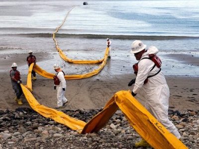 فناوری نانو به کمک پاکسازی سواحل می‌آید؛ مبارزه با نشت نفت