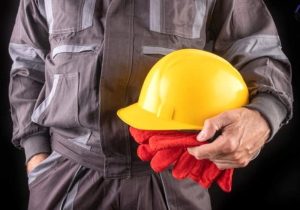 حقوق کارگران را بر مبنای قیمت طلا افزایش دهید/ حداقل هزینه‌های زندگی ۴۰ الی ۵۰ میلیون تومان است