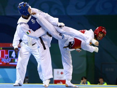 هدایای عجیب شهردار و استاندار کرمانشاه به قهرمان المپیک/ شکلات خوری و زمینی که ۱۱ صاحب داشت!