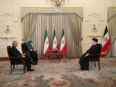 صریح و شفاف با مردم؛ مروری بر ۹ گفت‌وگوی تلویزیونی رئیس جمهور