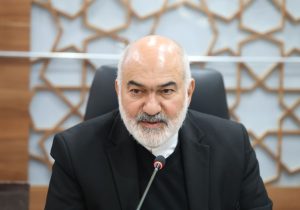 استاندار خوزستان: هیچ فاصله‌ای نباید میان مردم و مسئولان باشد