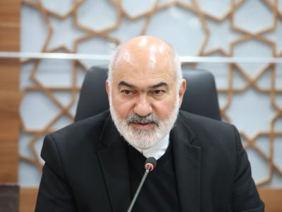 استاندار خوزستان: هیچ فاصله‌ای نباید میان مردم و مسئولان باشد