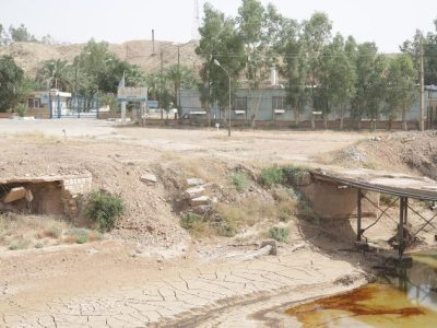 نشت نفت از تأسیسات فرآورشی موجب آلودگی محیط زیست و آب‌ شد