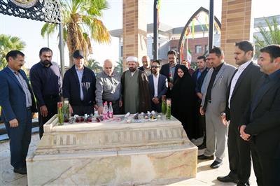 گزارش تصویری غبارروبی و عطرافشانی مزار شهید گمنام در نفت و گاز مارون