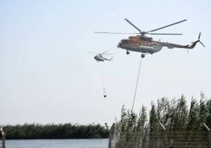 تکنسین‌های نفتی گرفتار در تالاب شادگان از خطر مرگ نجات یافتند